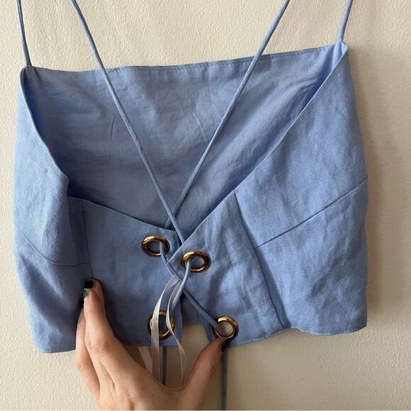 Revolve By the Way. Blue Linen Strappy Crop Top - Picture 4 of 6